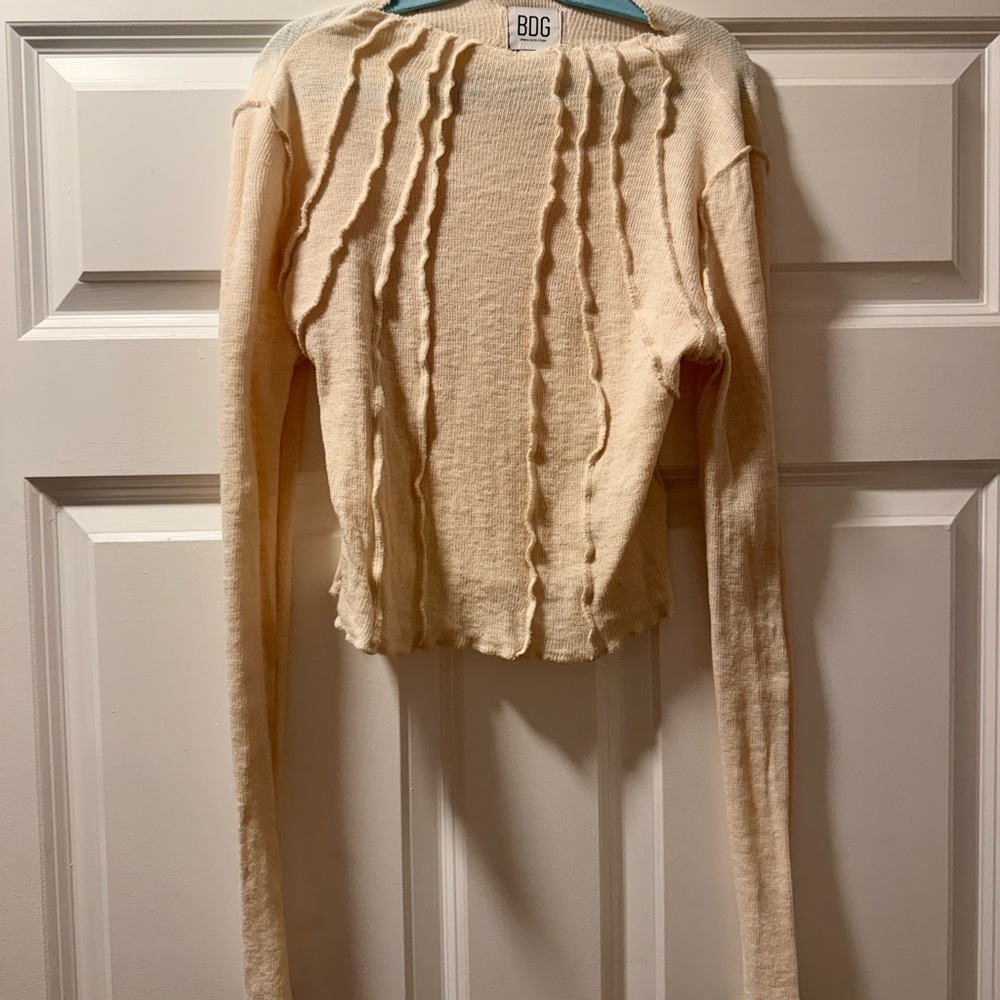 BDG Cream Long Sleeve Crop Top - Picture 4 of 6